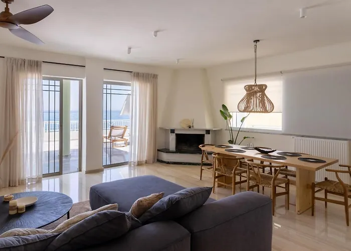 Apartamento Seafront Luxury Rétino