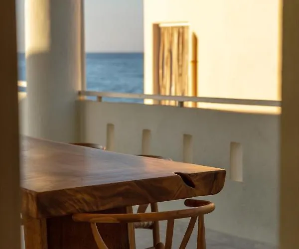 Seafront Luxury * Rethymno (Crete)
