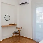Seafront Luxury Apartment *